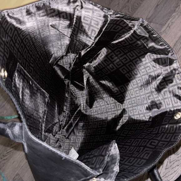 Givenchy Parfum Zip Tote bag - Picture 11 of 16